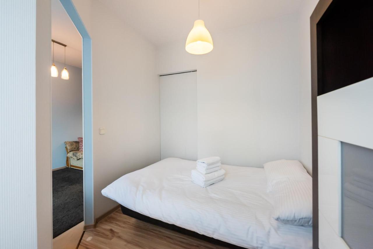 Wola Pleasure Place Apartment Warschau Exterior foto